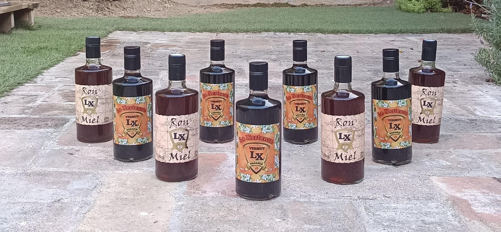 VERMUT ROJO SABOR A NARANJA LA XERTENSE 70 cl Vol 15 %